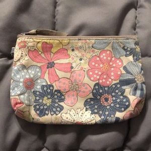Thirty-one floral print small zipper pouch.